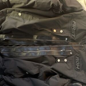 FIRST ROW | BLACK BOMBER JACKET | MENS LARGE